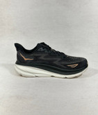 کفش دویدن زنانه هوکا کلیفتون ۹ مشکی – نمای جانبی راست