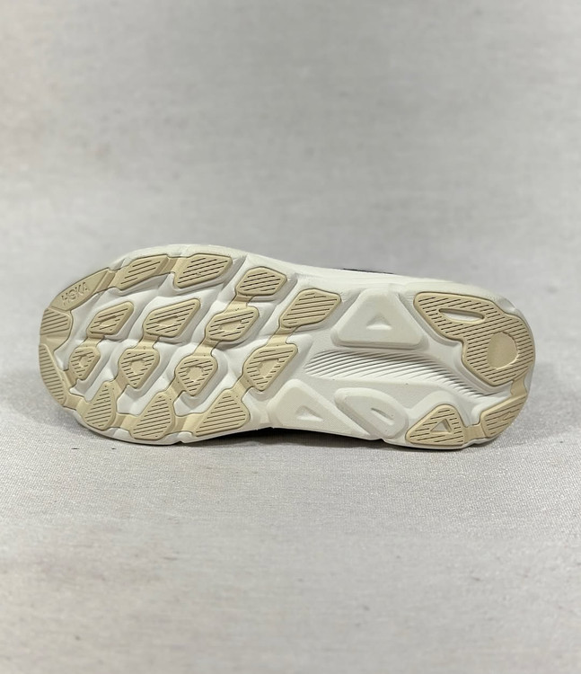 زیرهٔ کفش هوکا کلیفتون ۹ زنانه – الگوی آج و لاستیک