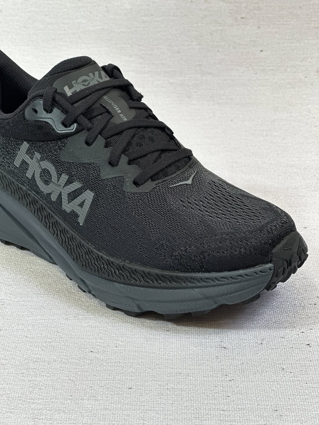 کفش هوکا چلنجر ATR 7 رنگ مشکی مخصوص دویدن تریل
