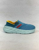 کفش هوکا ریکاوری – نمای جلو با طراحی سبک و راحت در رنگ آبی